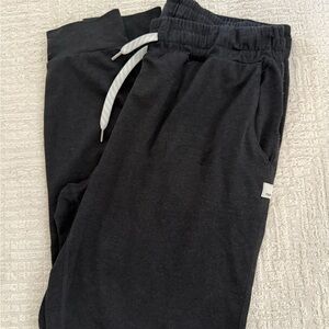Black Vuori dream knit joggers. Size small